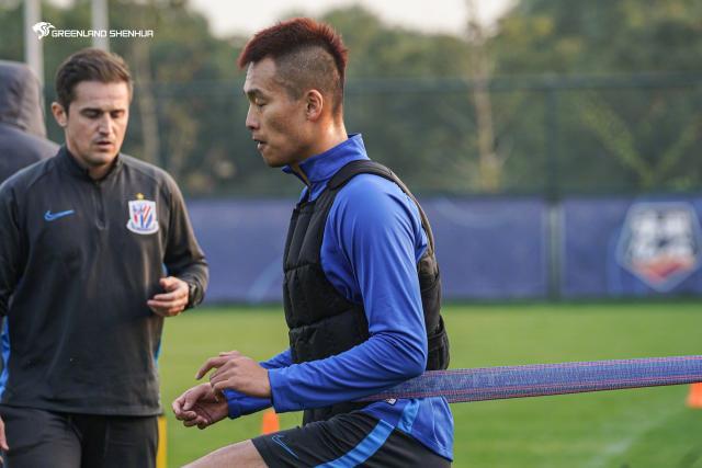 亚冠冠军主帅力邀金信煜下南洋 提供20亿韩元年薪